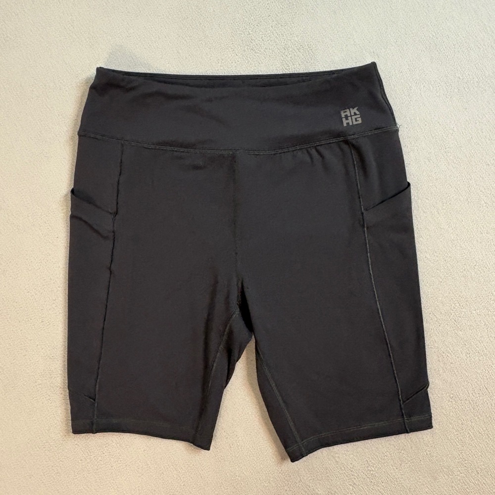 Black High-Waist Bike Shorts with Side Pockets